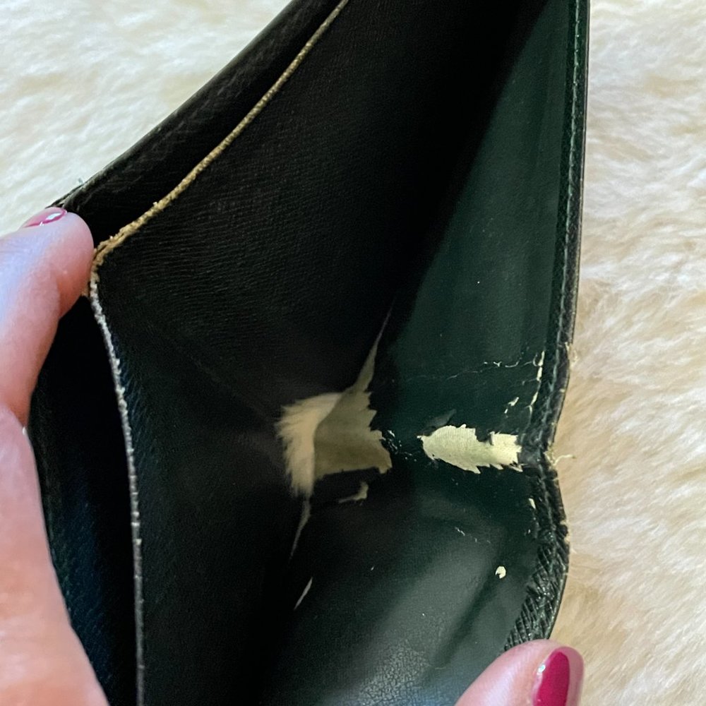 Louis Vuitton Wallet - Picture 15 of 15